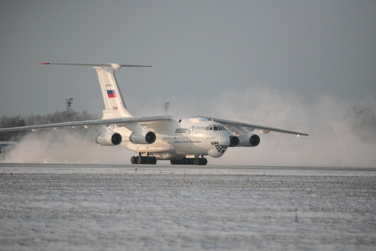 Двигатель SaM146 на летающей лаборатории Ил-76ЛЛ