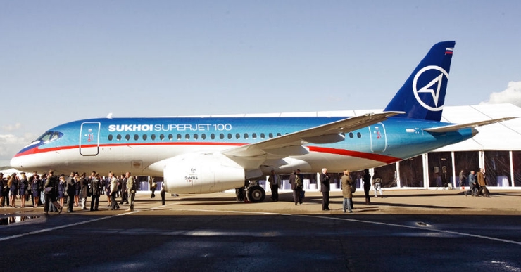 ������� ������� �������� Sukhoi Superjet - 100 � ����������� SaM146 � ������������-��-����� (26 �������� 2007 ����)
