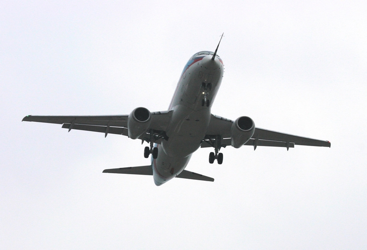 ������ ����� �������� Sukhoi Superjet 100 � ����������� SaM146